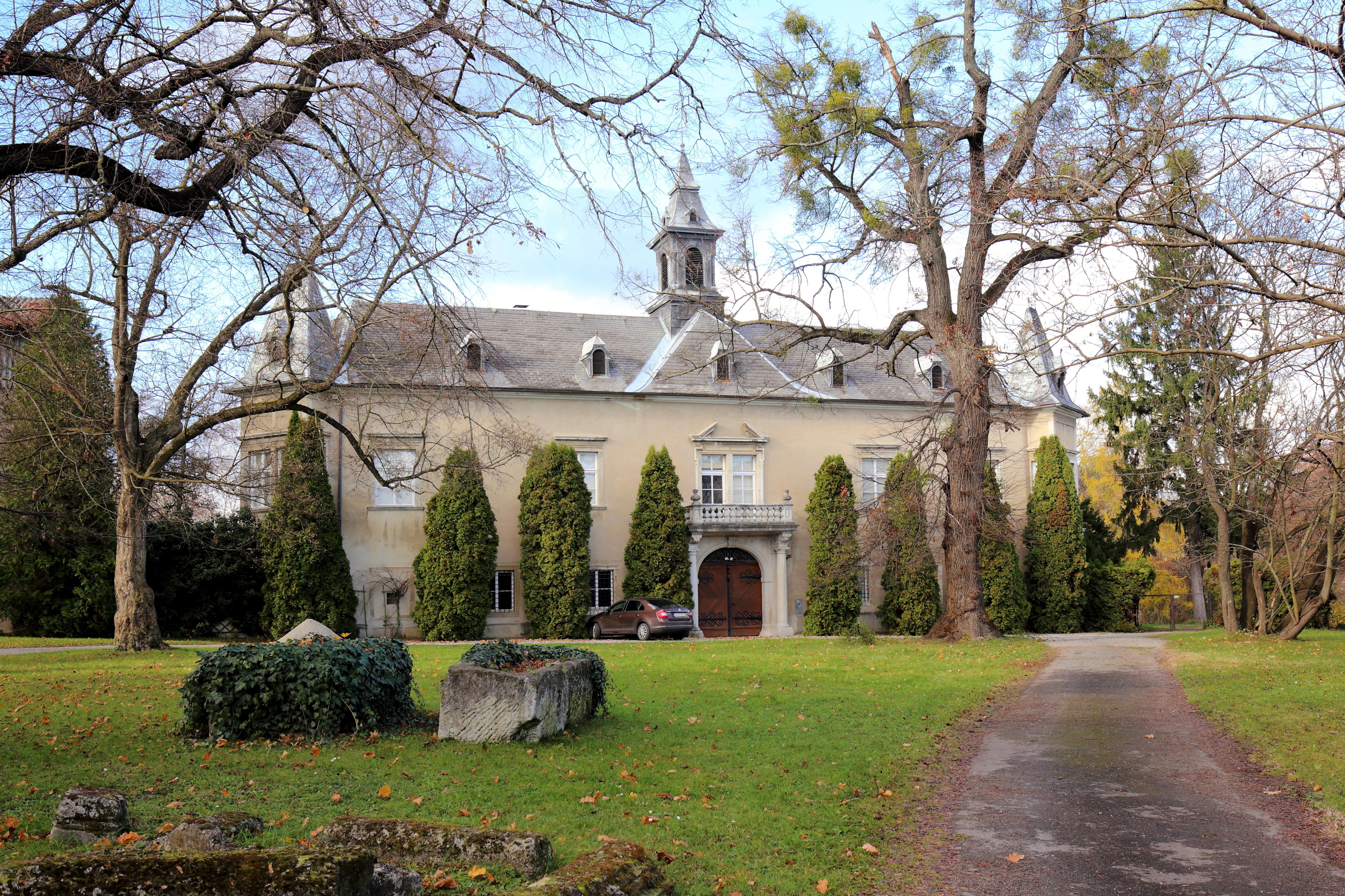 Schloss Deutsch-Altenburg